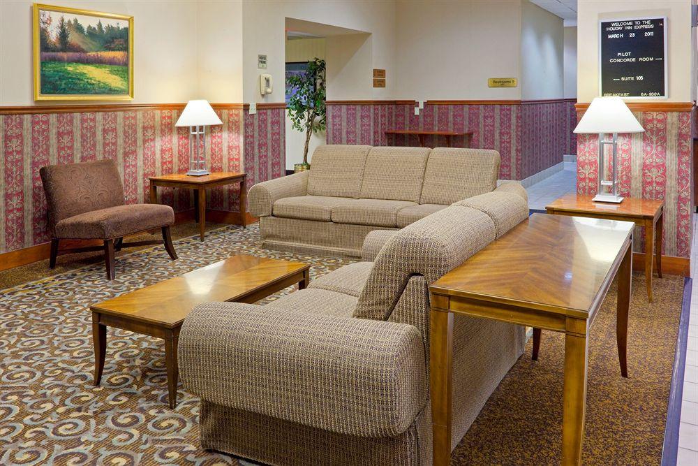 Pittston Best Western Plus Wilkes Barre-Scranton Airport Hotel מראה חיצוני תמונה