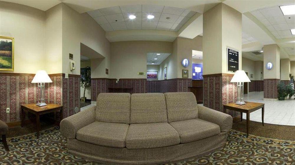 Pittston Best Western Plus Wilkes Barre-Scranton Airport Hotel מראה חיצוני תמונה