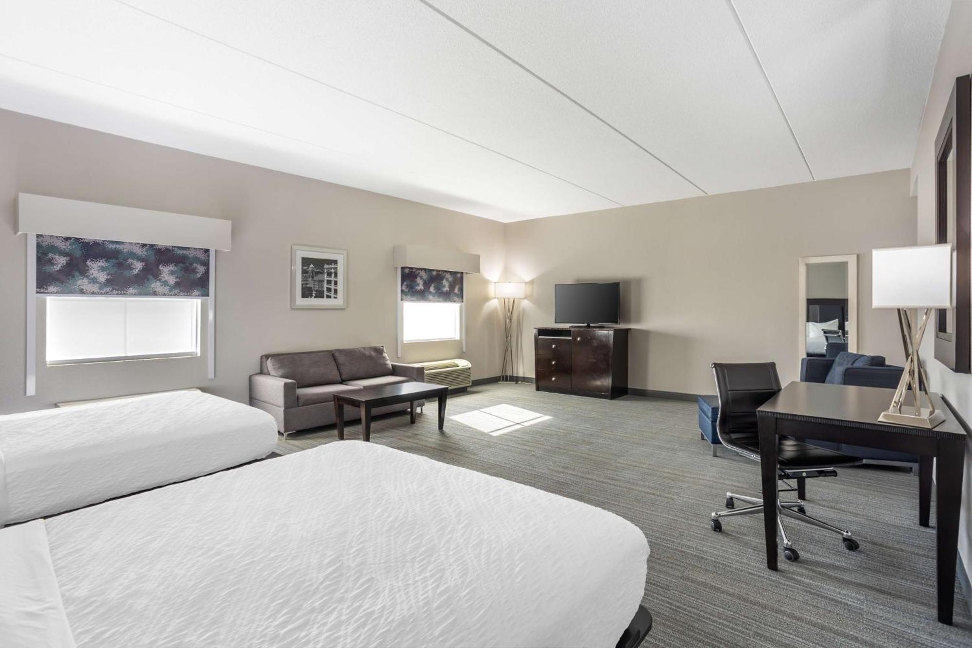 Pittston Best Western Plus Wilkes Barre-Scranton Airport Hotel מראה חיצוני תמונה